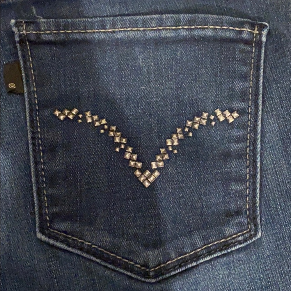 Levi’s 512 boot cut jeans “perfectly slimming” - Picture 6 of 11
